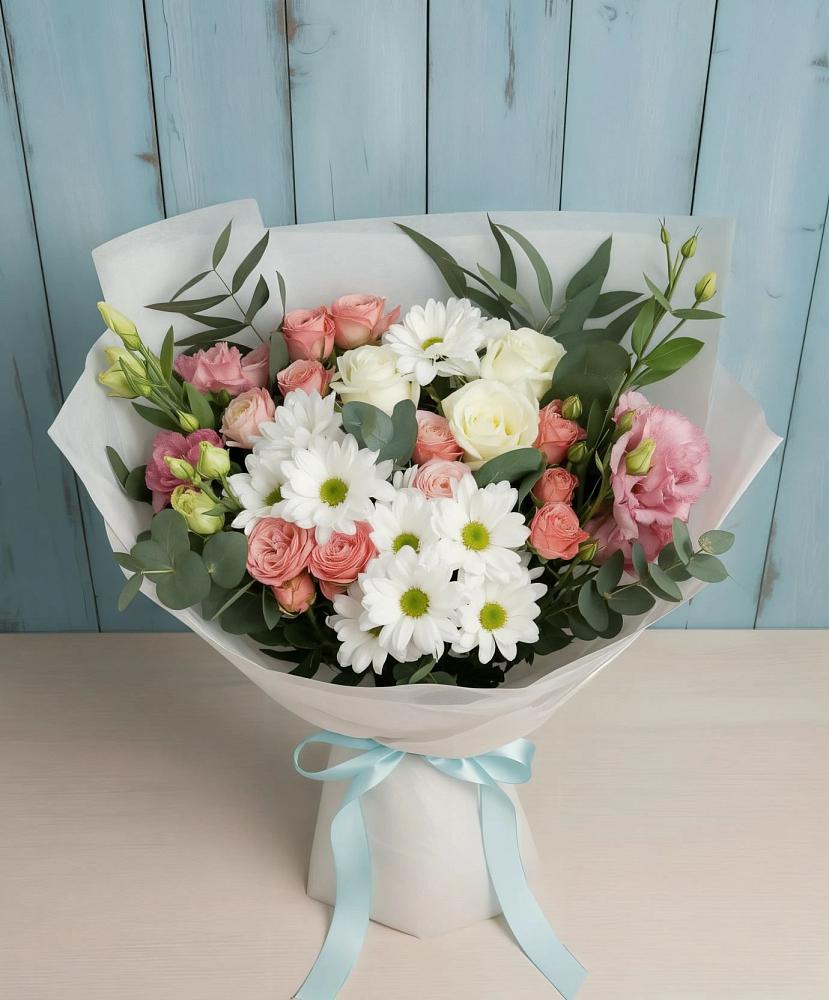 Букет цветов из: Розы, Лизиантусы и Хризантемы в Феодосии