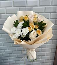 Букет цветов из:  Розы и Хризантемы в Феодосии