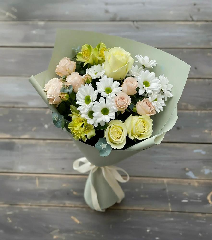 Букет цветов из: Альстромерии, Розы и Хризантемы в Феодосии