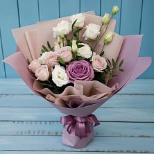 Букет цветов из:  Розы и Лизиантусы в Феодосии