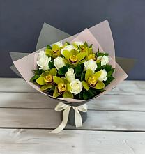 Букет цветов из:  Орхидеи и Розы в Феодосии