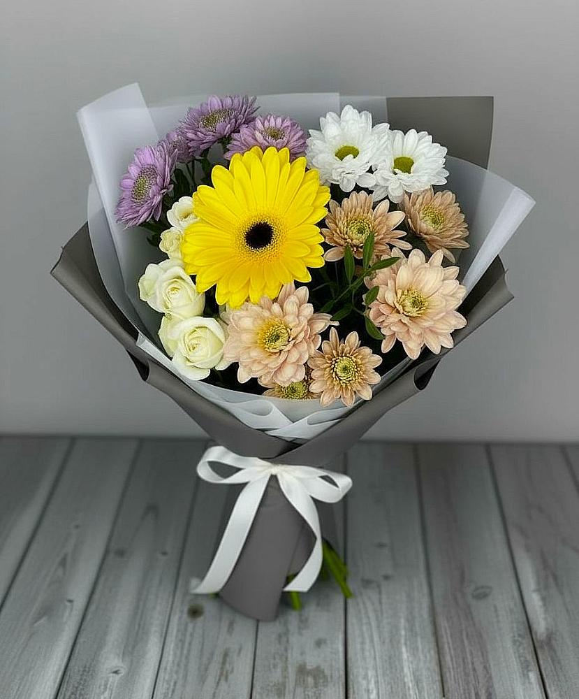 Букет цветов из: Розы, Герберы и Хризантемы в Феодосии