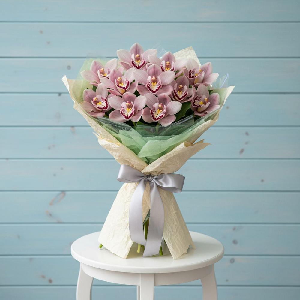 Букет цветов из: Орхидеи и Розы в Феодосии