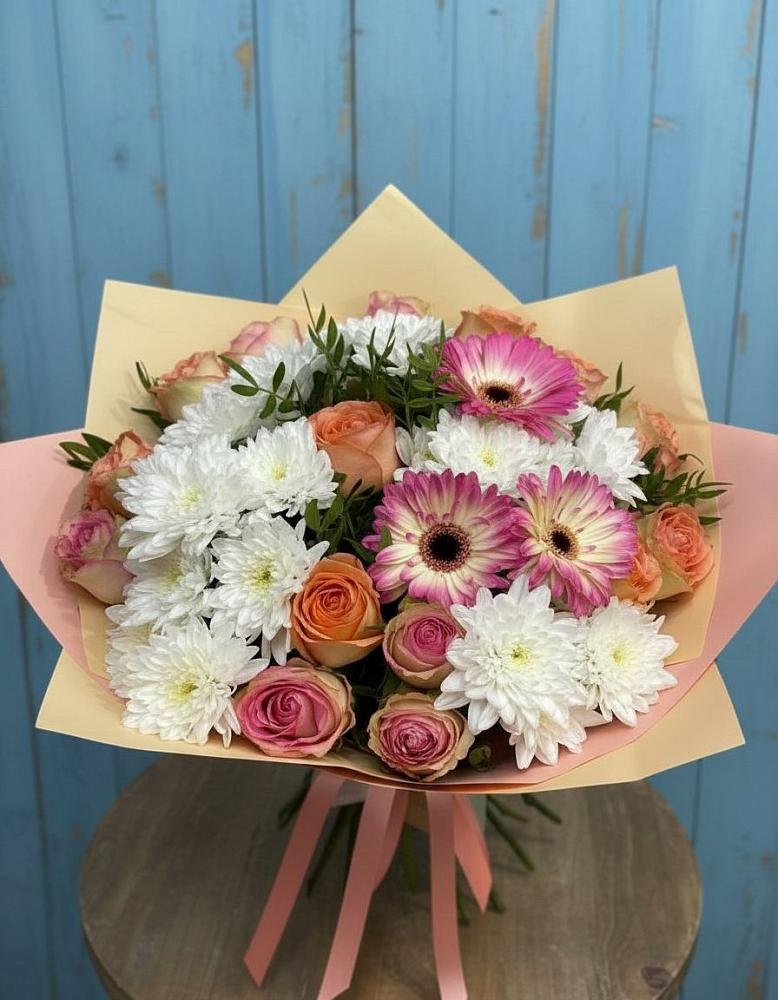 Букет цветов из: Розы, Герберы и Хризантемы в Феодосии