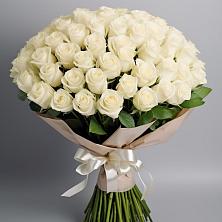 Букет 101 беля роза Белоснежка в Феодосии