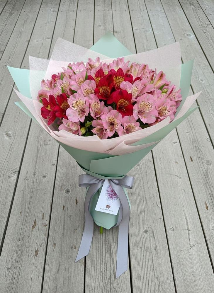 Букет цветов из: Альстромерии в Феодосии