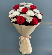 Букет цветов из:  Розы и Хризантемы в Феодосии