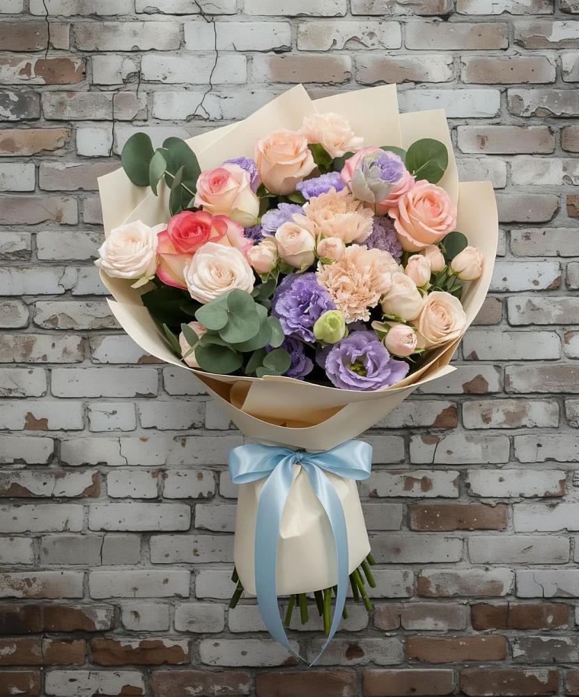 Букет цветов из: Розы, Лизиантусы и Гвоздики в Феодосии