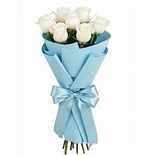 Букет 7 белых роз Проуд в Феодосии