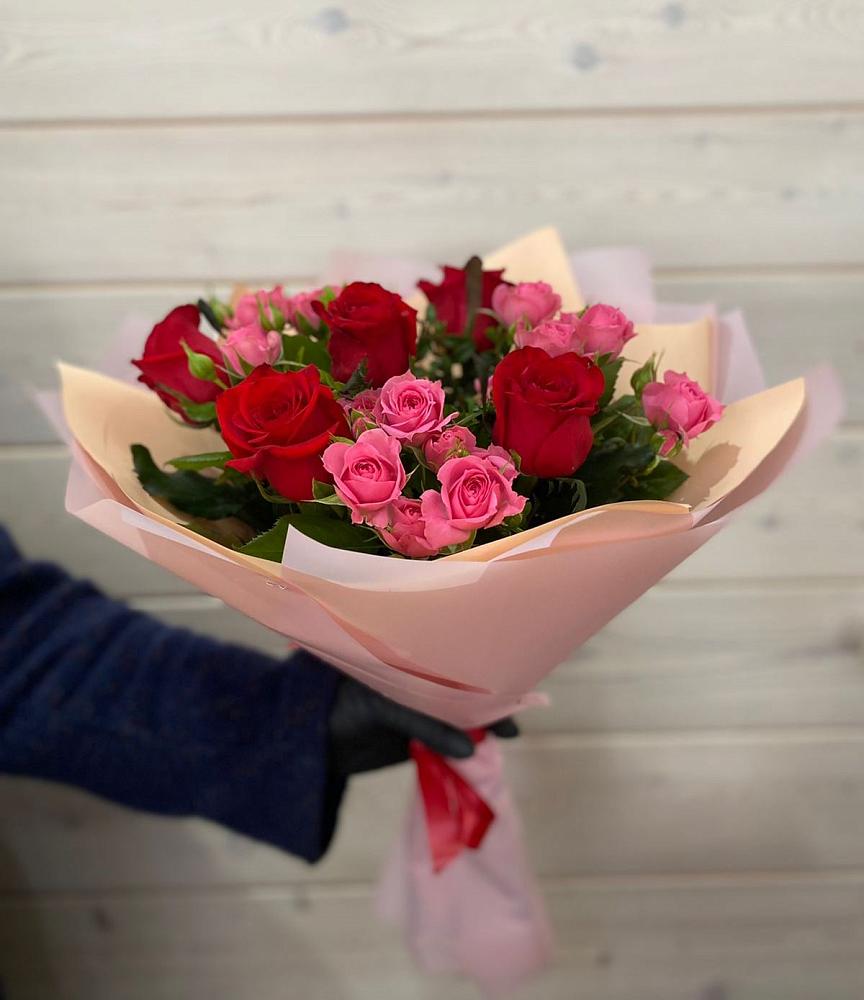 Букет цветов из: Розы в Феодосии