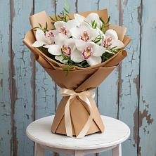 Букет цветов из:  Орхидеи и Розы в Феодосии