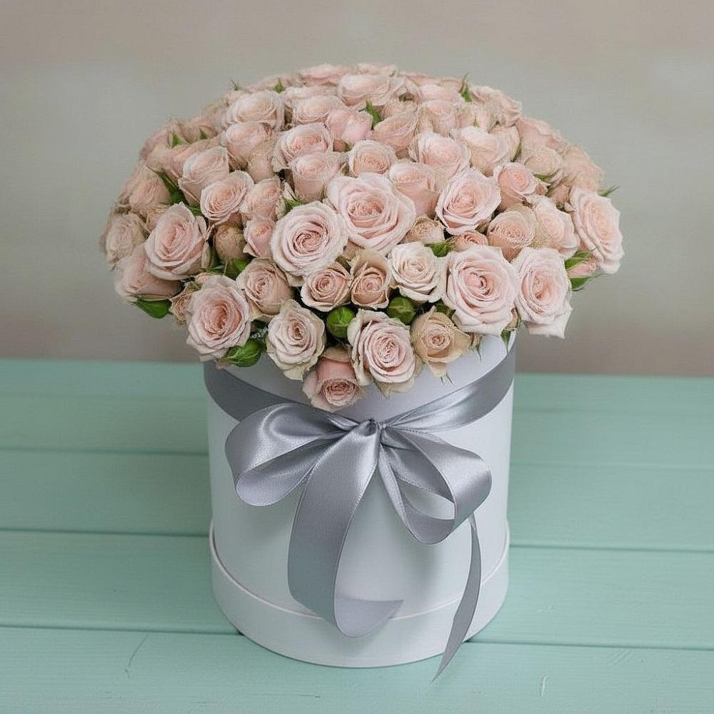 Цветочная композиция из Розы в шляпной коробке в Феодосии